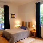 Prázdninový dům Kerjoa - Maison Familiale Avec Grand Jardin *