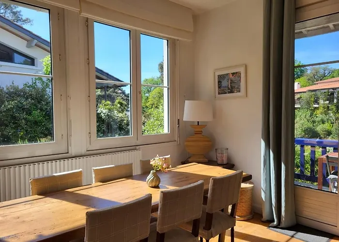 Vakantiehuis Kerjoa - Maison Familiale Avec Grand Jardin *